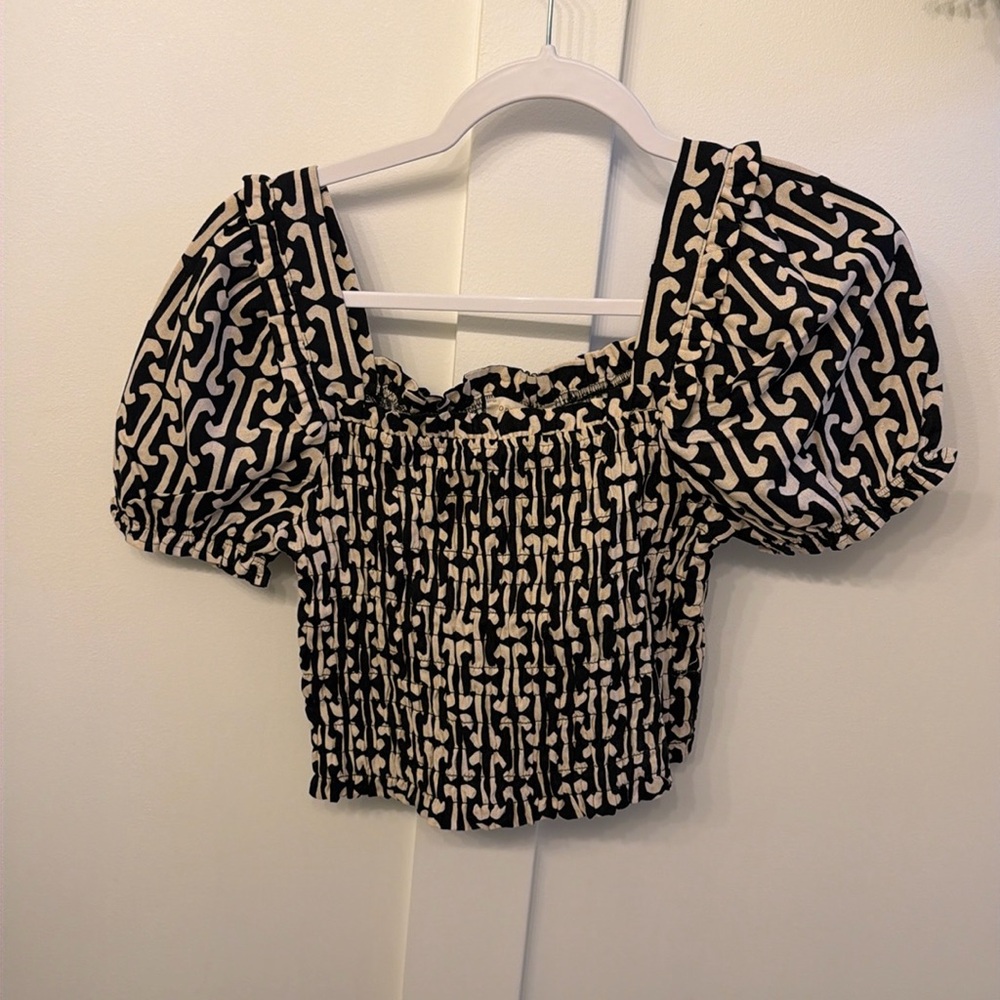 Cropped shirt